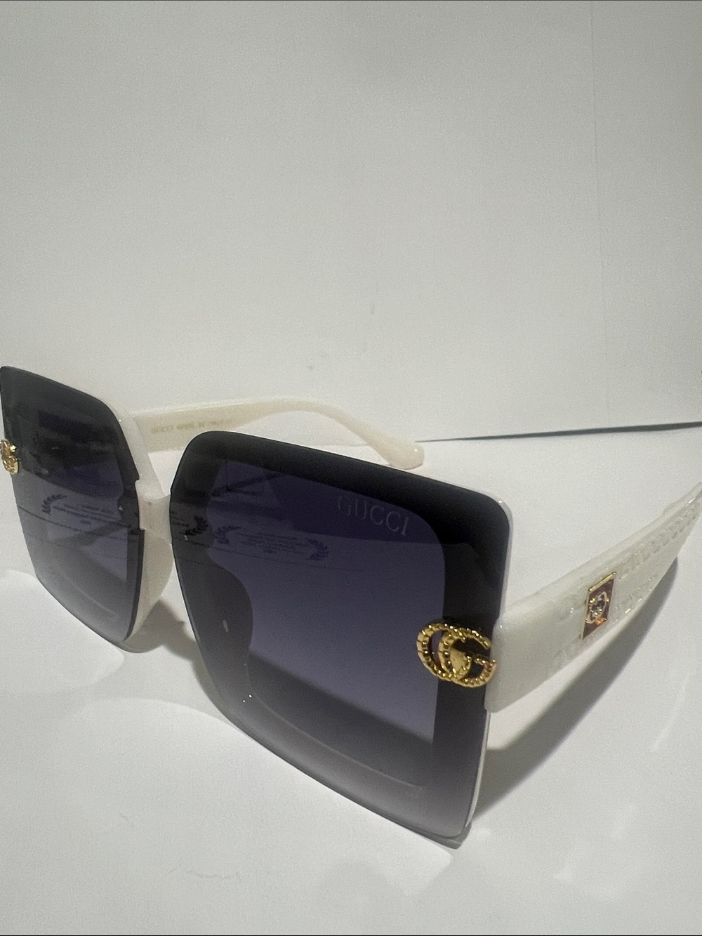 Gucci White Square Sunglasses with Gradient Black Lenses and Gold GG.